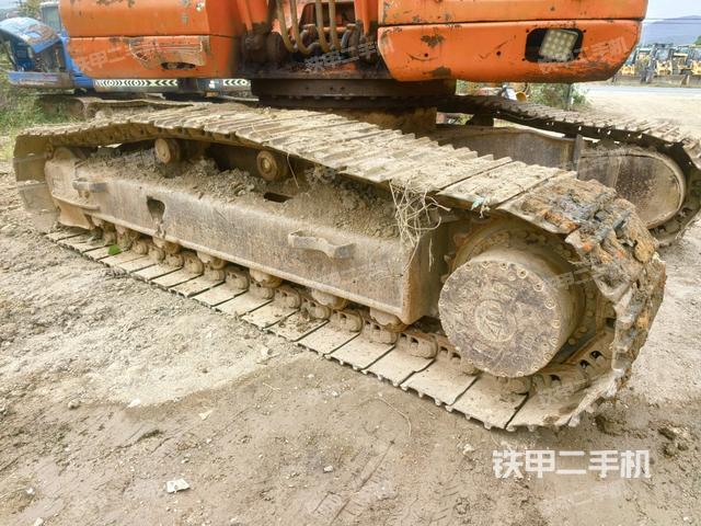 左側(cè)履帶整體?(行走機(jī)構(gòu)) 左側(cè)履帶整體?(行走機(jī)構(gòu))