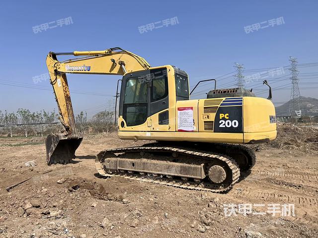 小松PC200-8M0挖掘機(jī)