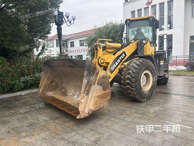 工作装置整体(整机外观及大件) 工作装置整体(整机外观及大件)