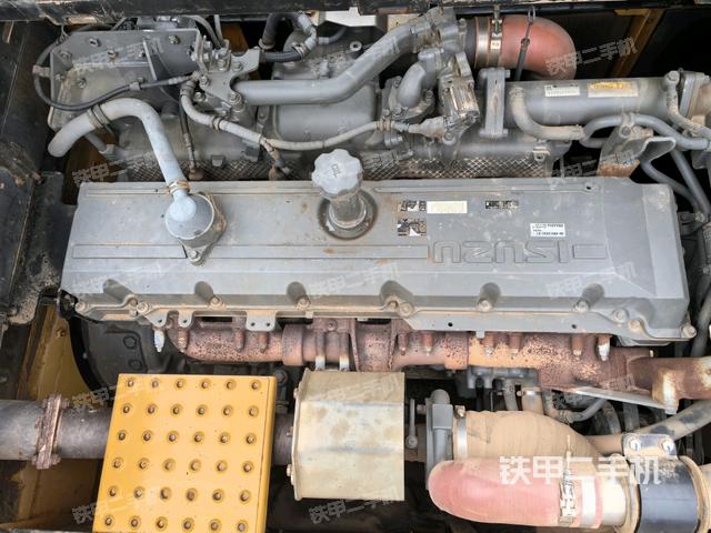 氣門室蓋螺絲特寫(上車部件) 氣門室蓋螺絲特寫(上車部件)