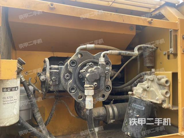 液压泵斜45 左（大件舱室）