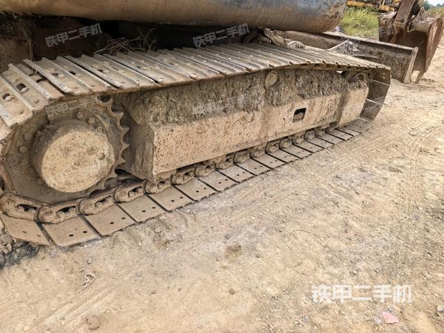 左驅(qū)動(dòng)輪(行走機(jī)構(gòu)) 左驅(qū)動(dòng)輪(行走機(jī)構(gòu))