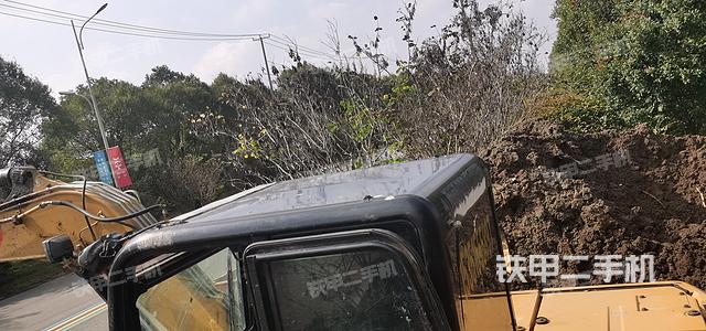 驾驶室顶部（整机外观）