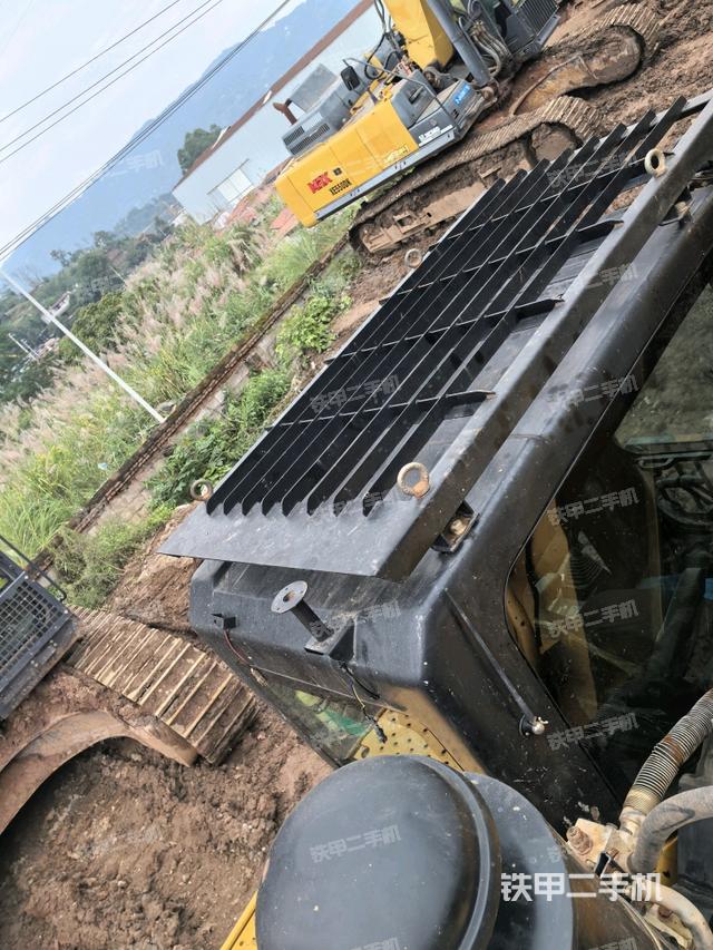 發(fā)動機(jī)室(上車部件) 發(fā)動機(jī)室(上車部件)