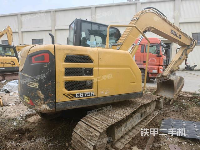 右后45(整機(jī)外觀) 右后45(整機(jī)外觀)