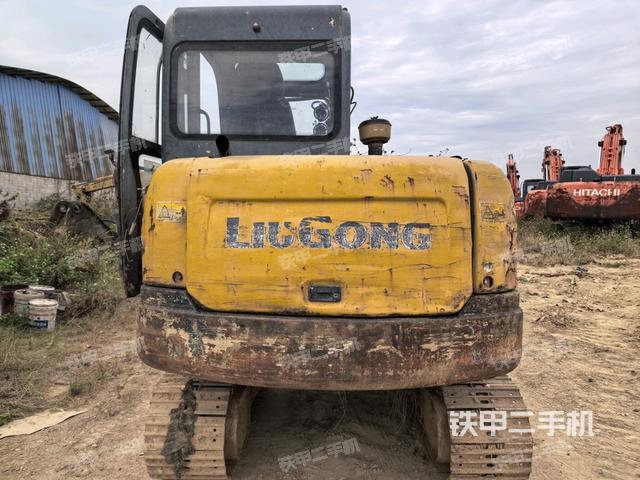 左后45(整機(jī)外觀) 左后45(整機(jī)外觀)