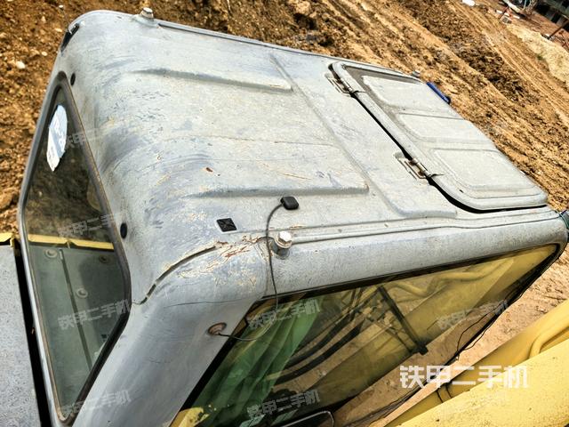 駕駛室頂部俯視(上車部件) 駕駛室頂部俯視(上車部件)