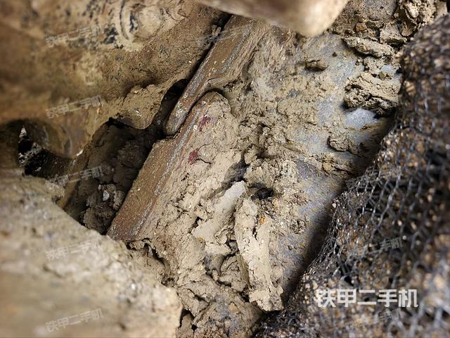左側(cè)行走馬達(dá)蓋板(行走機(jī)構(gòu)) 左側(cè)行走馬達(dá)蓋板(行走機(jī)構(gòu))