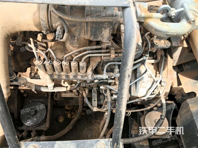 氣門室蓋螺絲特寫(上車部件) 氣門室蓋螺絲特寫(上車部件)