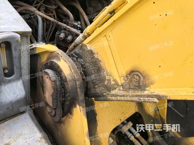 大臂根部?斜視(工作和回轉(zhuǎn)裝置) 大臂根部?斜視(工作和回轉(zhuǎn)裝置)