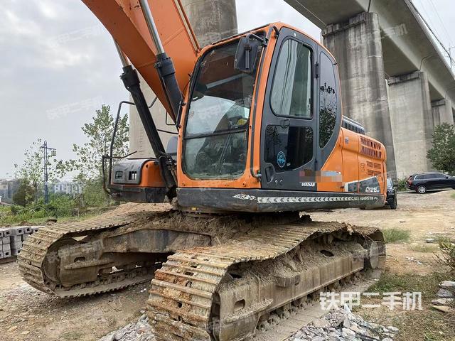 斗山DX200-9C挖掘机