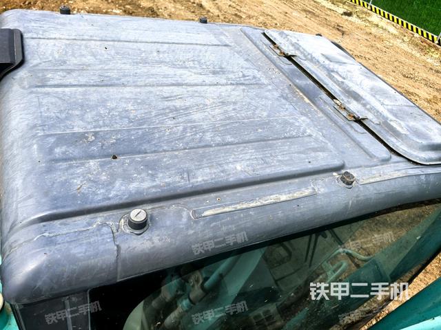 驾驶室顶部俯视(上车部件) 驾驶室顶部俯视(上车部件)