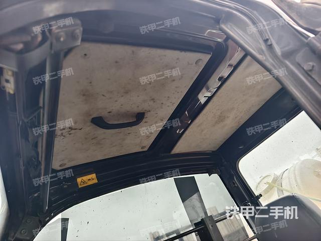 頂棚整體(駕駛室部分) 頂棚整體(駕駛室部分)