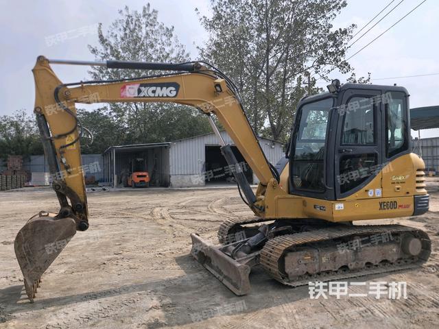 徐工XE60D挖掘機(jī)