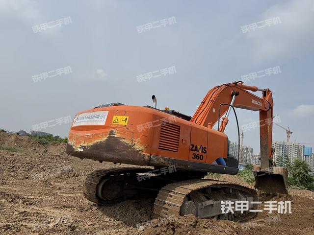 整机右后45°(整机外观) 整机右后45°(整机外观)