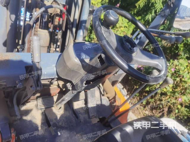 整機右側(cè)(設(shè)備外觀及核心部件) 整機右側(cè)(設(shè)備外觀及核心部件)
