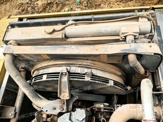 水箱+風(fēng)扇特寫(上車部件) 水箱+風(fēng)扇特寫(上車部件)