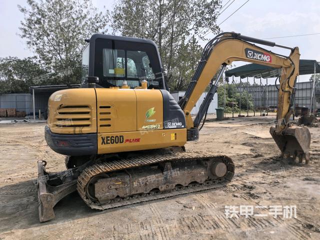 整機(jī)右后45°(整機(jī)外觀) 整機(jī)右后45°(整機(jī)外觀)