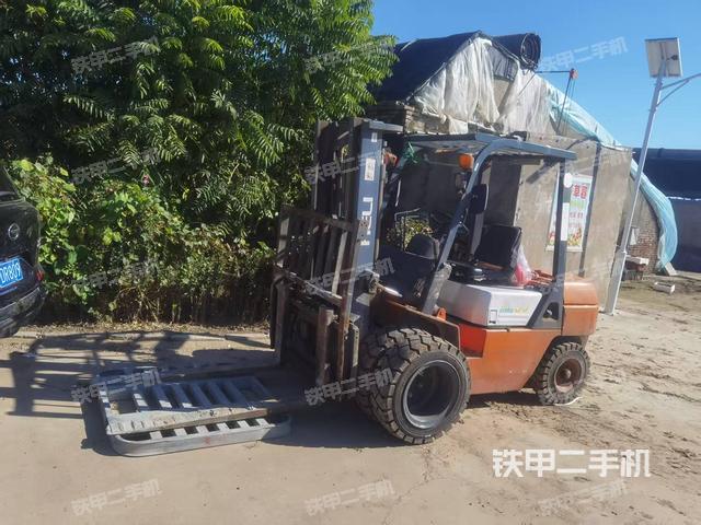整機左側(cè)(設(shè)備外觀及核心部件) 整機左側(cè)(設(shè)備外觀及核心部件)