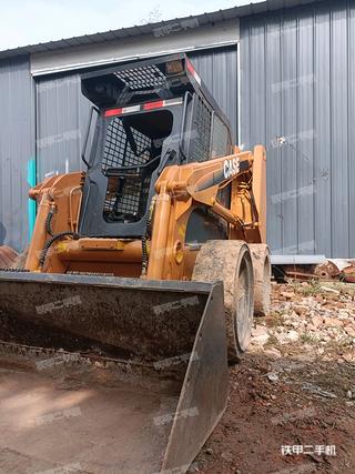 凱斯SR175滑移裝載機