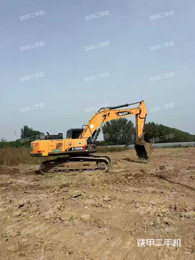 整機右后45°(整機外觀) 整機右后45°(整機外觀)
