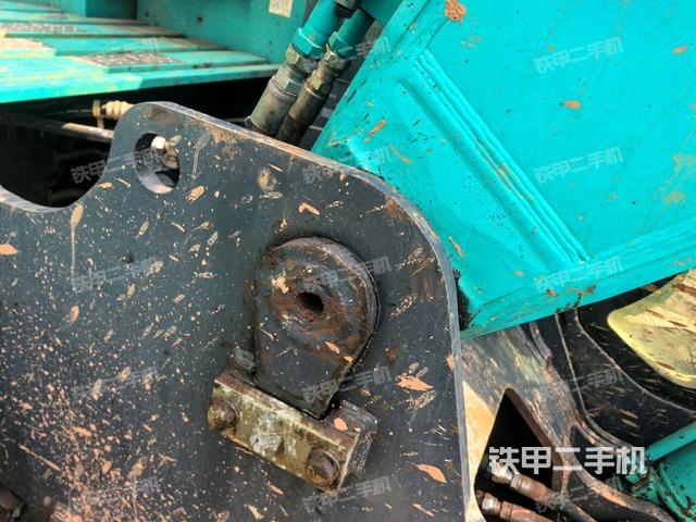 大臂根部 斜视(工作和回转装置) 大臂根部 斜视(工作和回转装置)