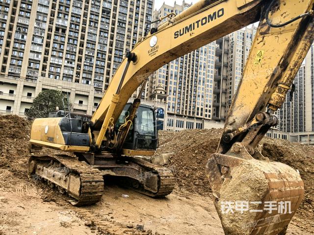 右前45(整機(jī)外觀) 右前45(整機(jī)外觀)