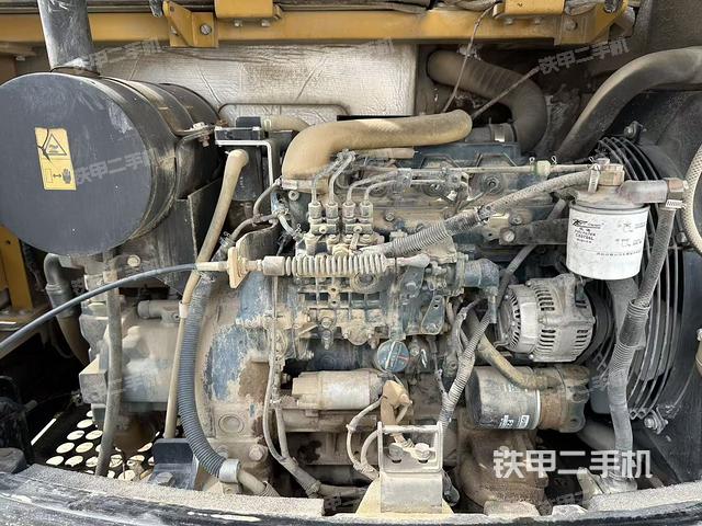 发动机整体俯视(整机外观) 发动机整体俯视(整机外观)