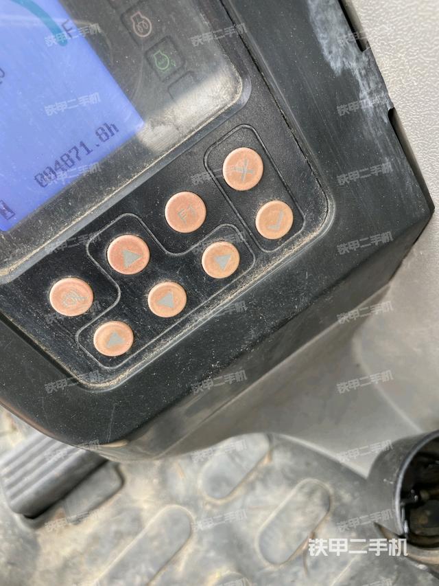 ?駕駛室正側(cè)（駕駛室部分）