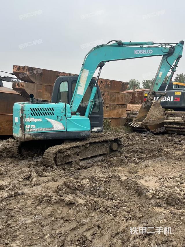 整機右后45°（整機外觀）