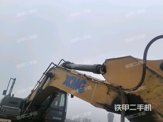 大臂根部?斜視(工作和回轉(zhuǎn)裝置) 大臂根部?斜視(工作和回轉(zhuǎn)裝置)