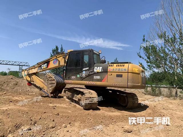 驾驶室顶部(整机外观) 驾驶室顶部(整机外观)