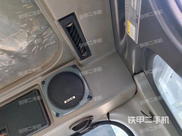 左后方玻璃角標(駕駛室部分) 左后方玻璃角標(駕駛室部分)