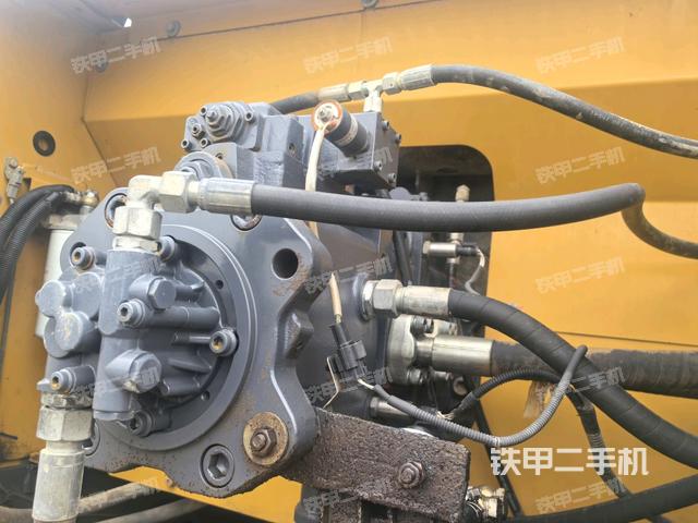 散熱器正面(大件艙室) 散熱器正面(大件艙室)