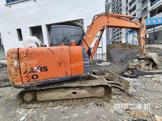 右后45(整機(jī)外觀) 右后45(整機(jī)外觀)