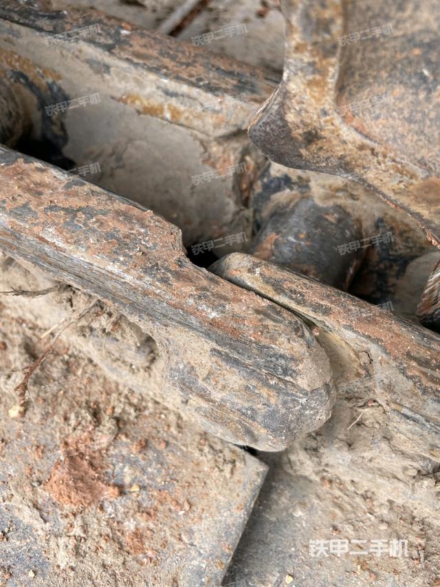 左側(cè)履帶整體?（行走機構(gòu)）