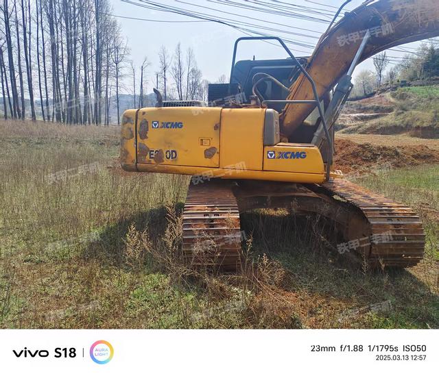 整機(jī)右后45°(整機(jī)外觀) 整機(jī)右后45°(整機(jī)外觀)