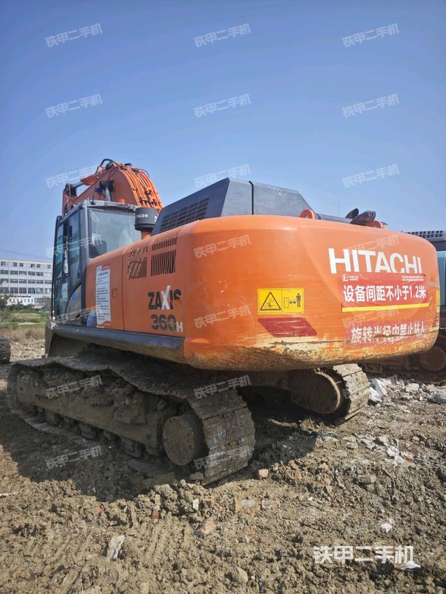 整機(jī)右后45°(整機(jī)外觀) 整機(jī)右后45°(整機(jī)外觀)