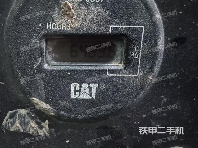 駕駛室整體(整機(jī)外觀) 駕駛室整體(整機(jī)外觀)