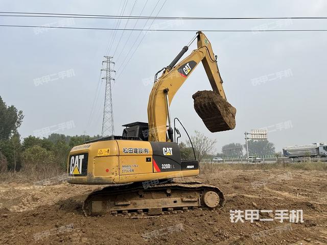 整機(jī)右后45°(整機(jī)外觀) 整機(jī)右后45°(整機(jī)外觀)