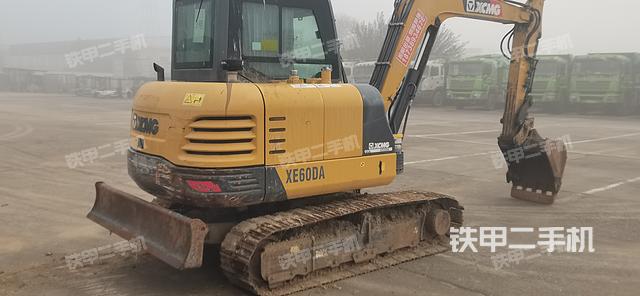 整機右后45°(整機外觀) 整機右后45°(整機外觀)