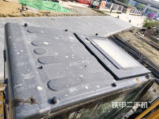 駕駛室頂部俯視(上車(chē)部件) 駕駛室頂部俯視(上車(chē)部件)