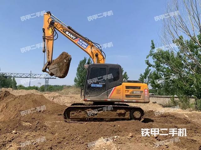 三一重工SY135C挖掘机