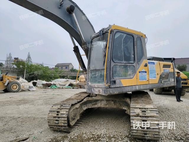 沃爾沃EC220DLR挖掘機