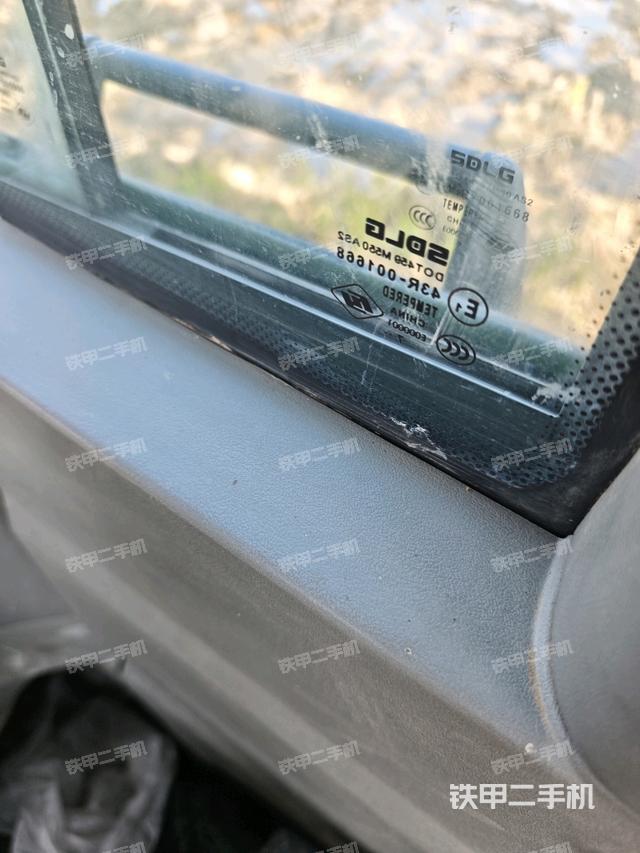 頂棚整體(駕駛室部分) 頂棚整體(駕駛室部分)