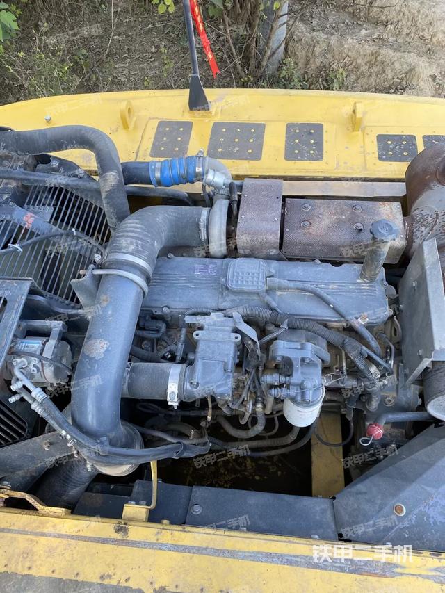 发动机整体俯视(整机外观) 发动机整体俯视(整机外观)