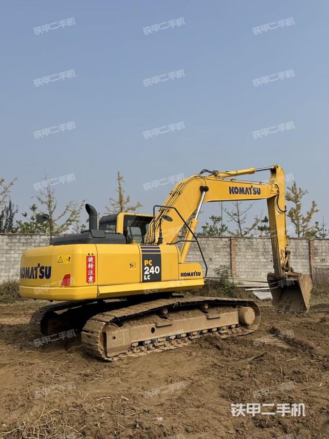 整機(jī)右后45°(整機(jī)外觀) 整機(jī)右后45°(整機(jī)外觀)