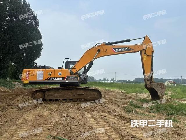 整機(jī)右后45°(整機(jī)外觀) 整機(jī)右后45°(整機(jī)外觀)