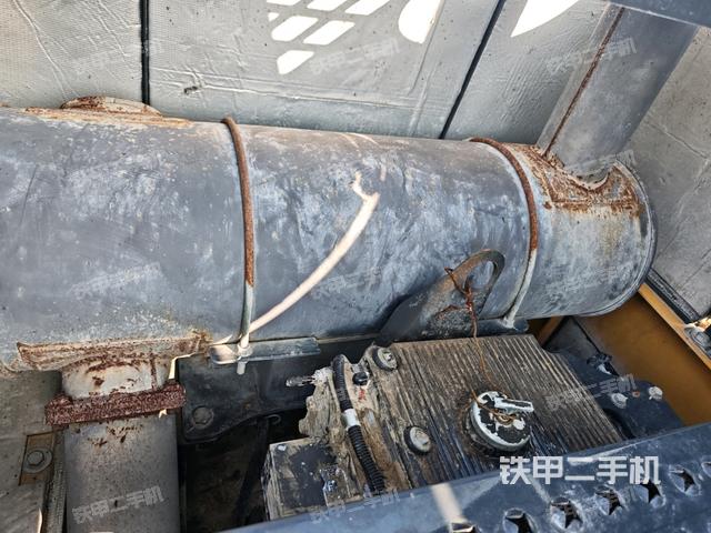 中央回转接头特写(上车部件) 中央回转接头特写(上车部件)