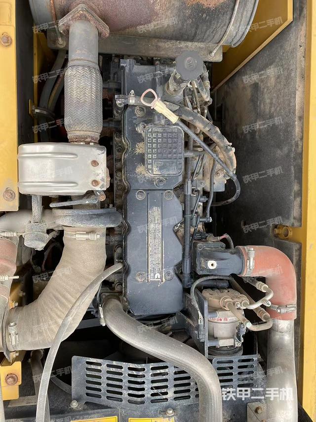 發(fā)動機整體俯視(整機外觀) 發(fā)動機整體俯視(整機外觀)